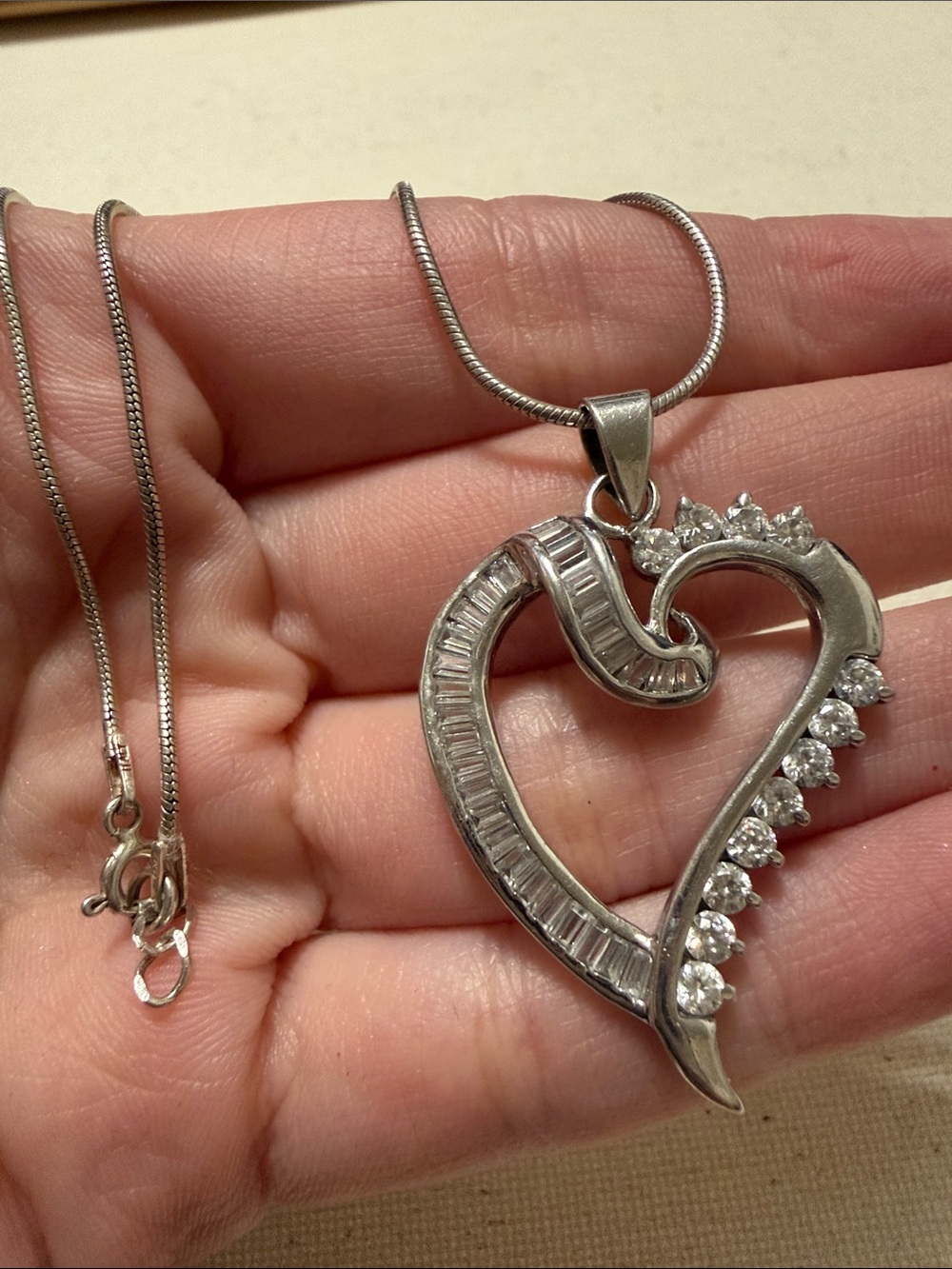 Sterling Silver 925 Heart Pendant Necklace W/ Clear Stones 16’ in chain